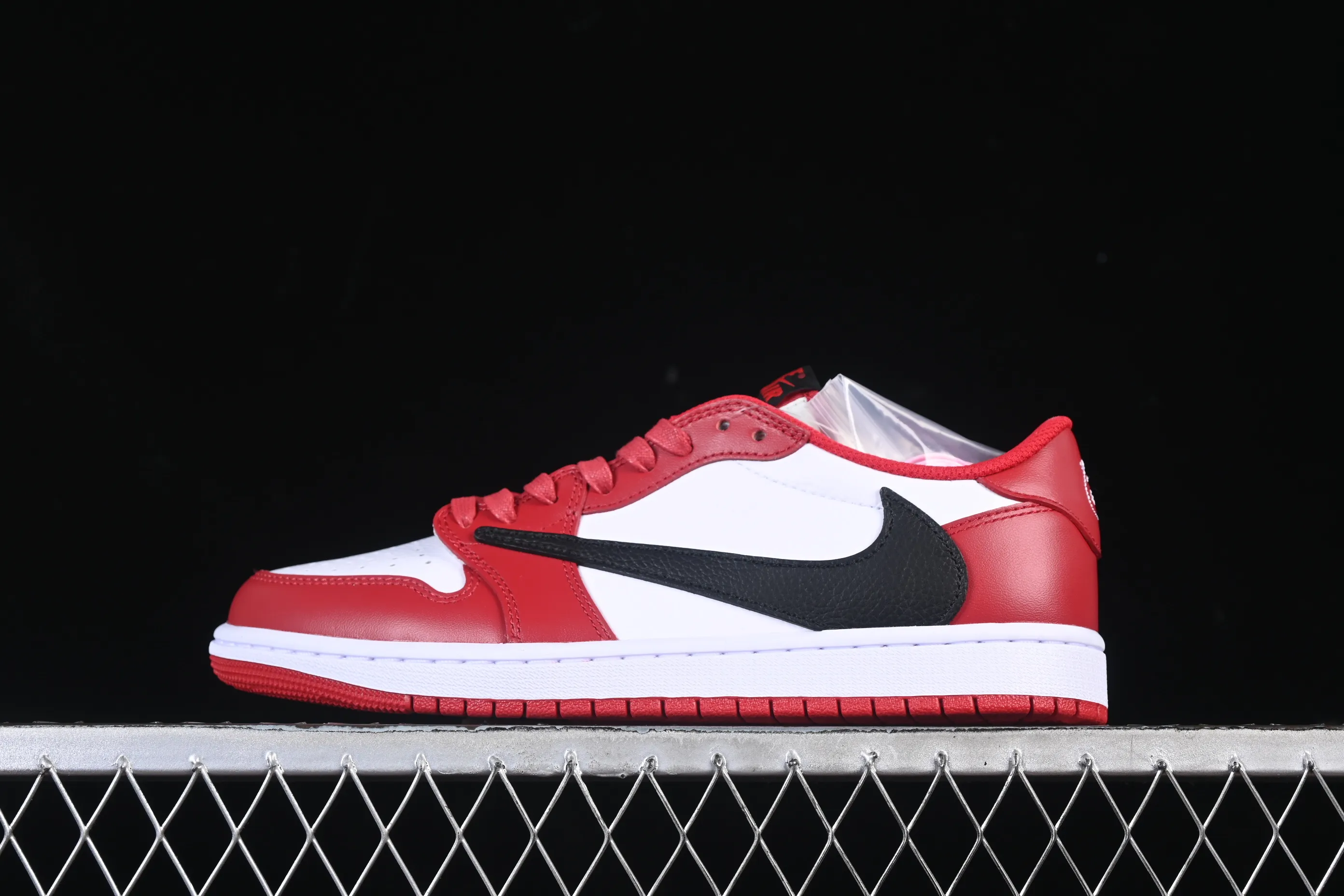 All categories Air Jordan Jordan series basketball shoes Air Jordan 1 Low foreign trade version Travis Scott x Air Jordan 1 Low OG AJ1 Joe 1 undercut low DM7866-101